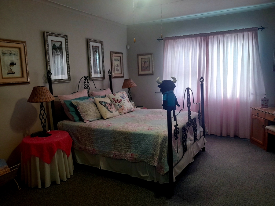 3 Bedroom Property for Sale in Albertinia Western Cape